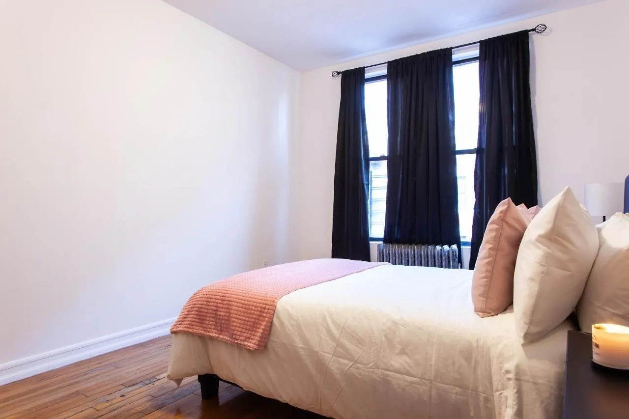 Хостел Upper Manhattan Bedrooms США