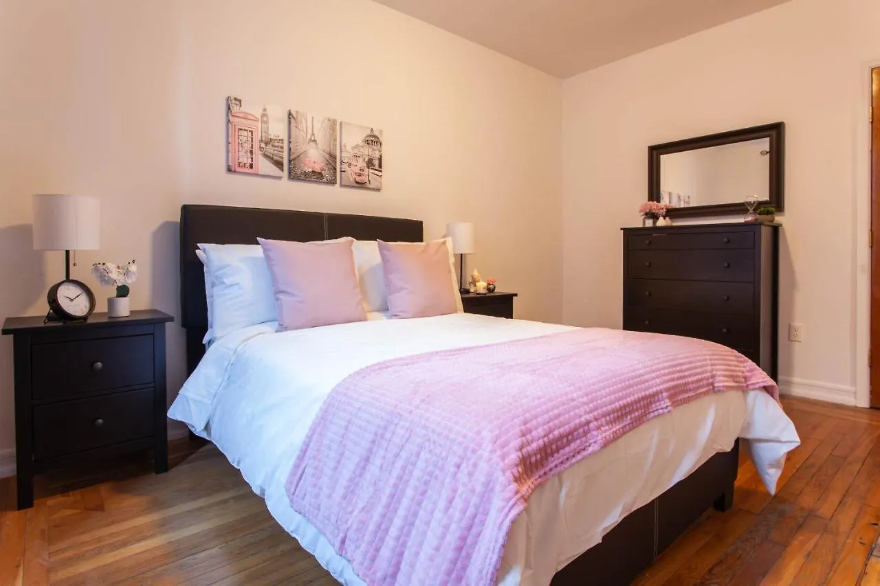 Хостел Upper Manhattan Bedrooms США