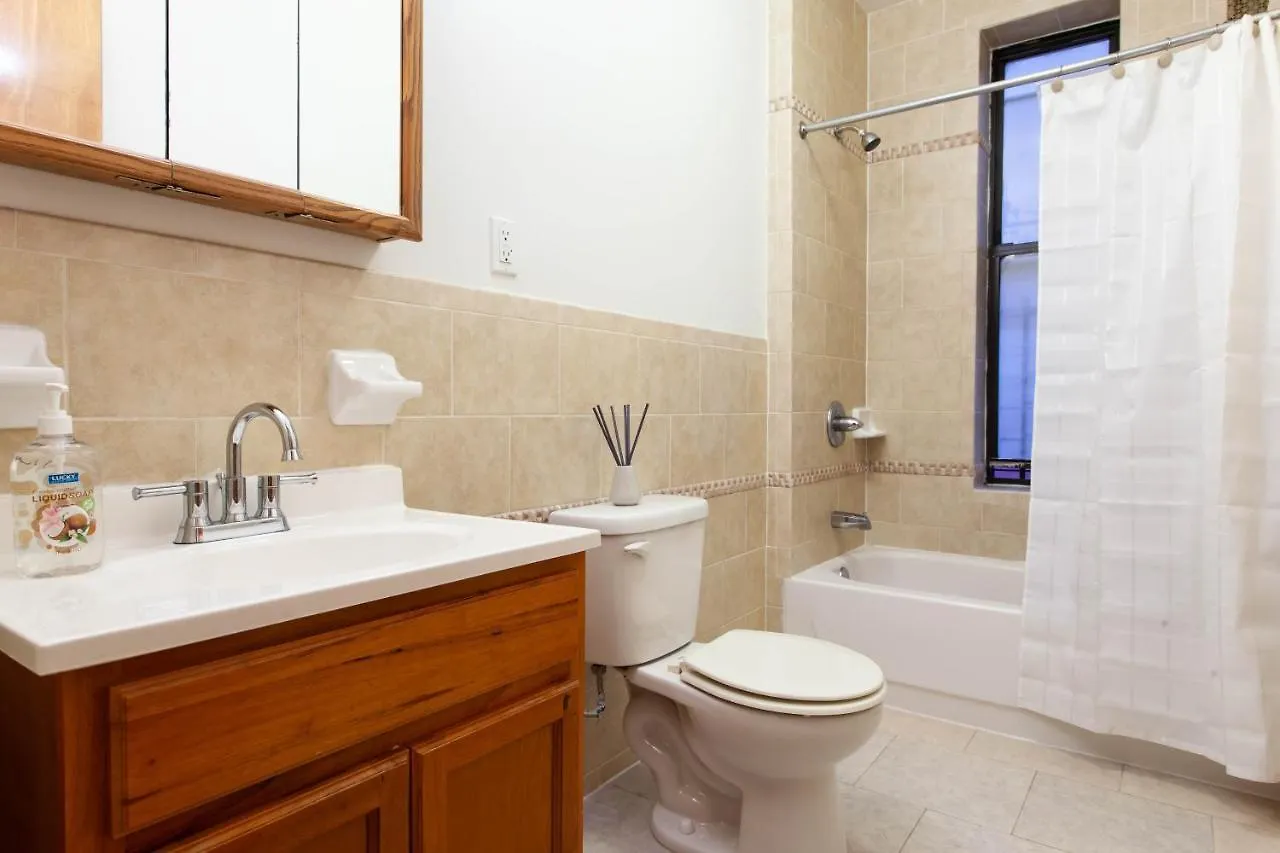 Хостел Upper Manhattan Bedrooms